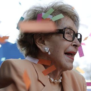 Muere Nancy Reagan, ex primera dama de EU