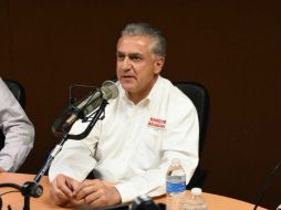 Serrano agregó que la seguridad no debe confiarse a personas con antecedentes criminales. TWITTER / @SerranoEnrique1