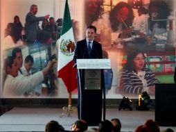 Destaca la participación de las sedes en las que se impartirán estos cursos y la facilidad de darlos a través de Internet. SUN /