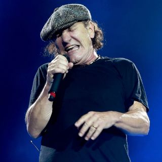 Brian Johnson deja gira de ACDC ante riesgo de perder audición