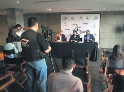 Promotores. Rodolfo Guzmán, Alberto Mora Martín y Gabriel Barreto, dieron a conocer los detalles del concurso. EL INFORMADOR / A. Hinojosa