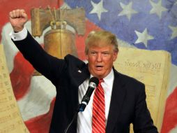 Trump califica las acusaciones de algunos que han comparado su gesto con el saludo nazi como ''ridículas''. AP / ARCHIVO