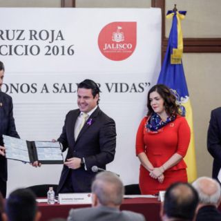 Jaliscienses donan más de 14 MDP a la Cruz Roja