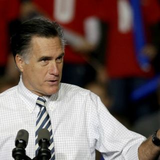 Romney insiste en campaña en contra de Trump