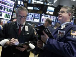 Los inversores también esperan datos de inventarios en EU. AP / R. Drew