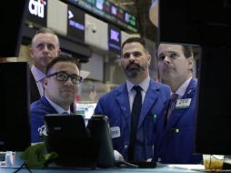 El índice compuesto del mercado Nasdaq subió hasta cuatro mil 674.38 unidades y el selectivo S&P 500, hasta mil 989.26 enteros. AP / ARCHIVO