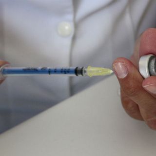 Clausuran local donde vendían supuesta vacuna contra la influenza