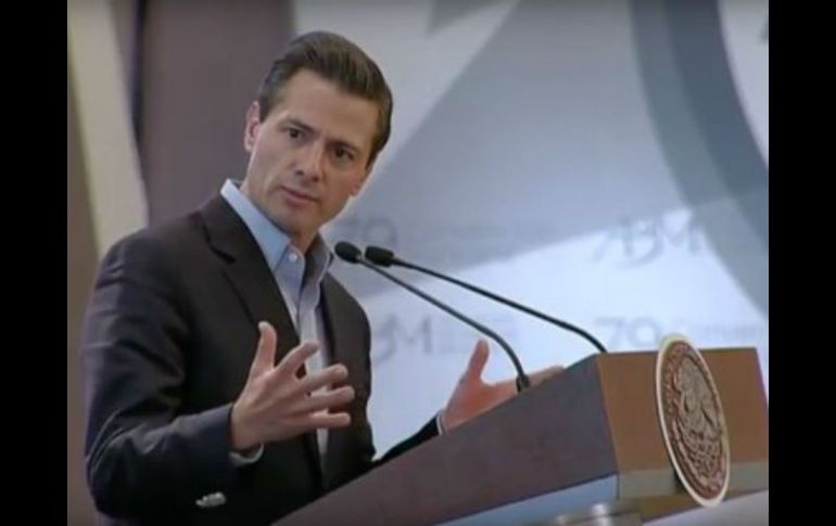 El Presidente externa su reconocimiento al sector financiero que contribuye al desarrollo del país. TWITTER / @PresidenciaMX