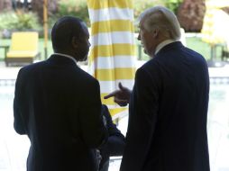 Carson dice que hay dos Trump, el que aparece en el escenario y otro que se preocupa ''profundamente'' por los estadounidenses. AP / L. Sladky
