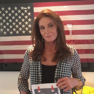 Apoyo de Caitlyn Jenner a republicanos desata debate