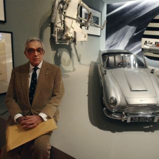 Muere Ken Adam, 'arquitecto' de las cintas de James Bond