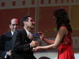 'El Charro de Toluquilla' al momento de recibir su premio. EL INFORMADOR / R. Tamayo