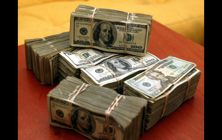 Las actividades ilícitas se facilitan cuando un millón de dólares pesa un kilo, con billetes de 100, y no 22, cuando son de 20 dólares. EL INFORMADOR / ARCHIVO