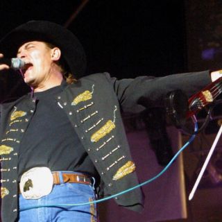 Vocalista de Caballo Dorado competirá por diputación