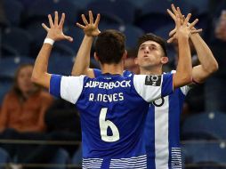 El segundo gol de los Dragones estuvo a cargo de Héctor Herrera al minuto 51. EFE / J. Coelho