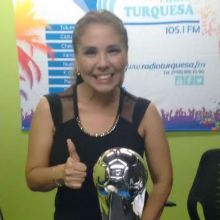 Morena postula a conductora de TV para alcaldía de Cancún