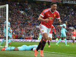 Anthony Martial evitó un nuevo fracaso de los Red Devils. AFP / P. Ellis