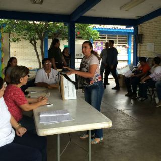 Casillas electorales cierran en Centro, Tabasco