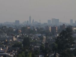 La vigilancia se mantendrá mediante el Sistema de Monitoreo Atmosférico y el lunes se hará una nueva evaluación. NTX / P. Sánchez