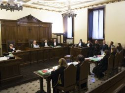 Para presionarle, según el sacerdote, ella le dijo que pertenecía a los servicios secretos. AP / ARCHIVO