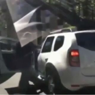 Buscan a dueño de Ferrari cuya escolta agredió a hombre