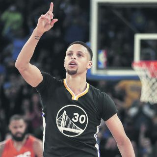 Walker y Curry, elegidos jugadores de la semana