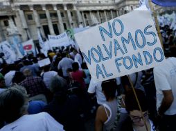 Los argentinos decidieron manifestarse a las afueras del Congreso. EFE / F. Starla
