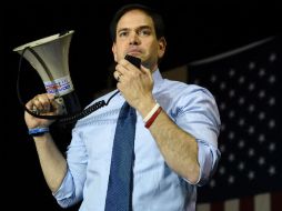 Rubio anuncia su retiro luego de haber sido doblegado en Florida por Trump, quien le ganó con casi 20 por ciento. AFP / R. Wise