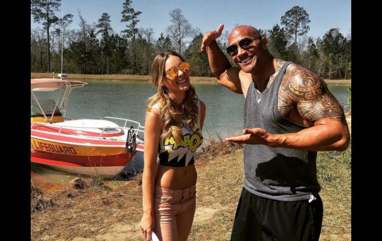 Bienvenida a la mismísima reina del pop latino a Baywatch, escribió Johnson en su cuenta de Instagram. INSTAGRAM / @therock