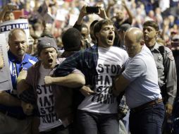 Las declaraciones de candidatos republicanos, encabezadas por Donald Trump, han desatado enfrentamientos en diversos mítines. AP / G. Broome