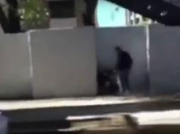 En entrevista, el empresario señala que despidió al escolta luego de la agresión. YOUTUBE / WorldWideTVGNews