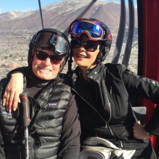 Zeta-Jones y Michael Douglas se divierten en la nieve