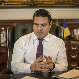 Por prestaciones, gobernador gana más que nosotros, dice magistrado