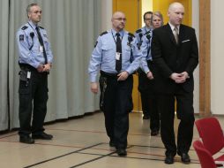 Anders Behring Breivik confesó en el 2012, su responsabilidad afirmando que actuó para evitar la 'islamización' de su país. EFE / L. Aserud