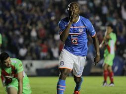 Marcó dos. Joffre Guerrón fue clave en la victoria de La Máquina. MEXSPORT /