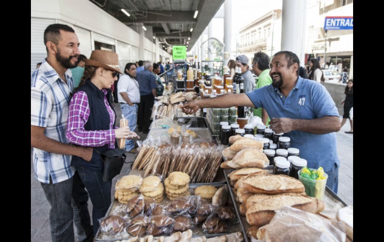 Los locatarios del Mercado Corona tienen hasta el 20 de marzo para desocupar sus espacios temporales. EL INFORMADOR / ARCHIVO