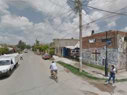 El cierre vial es producto de la sustitución de un puente peatonal y vehicular que se encuentra en esta intersección. ESPECIAL / google maps