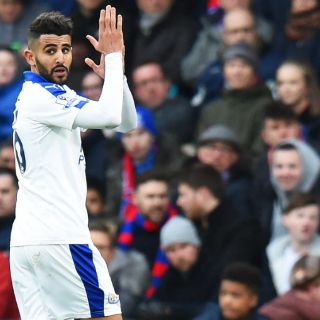 Leicester gana al Crystal y está cerca del título en Liga Premier