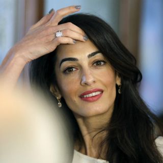 Amal Clooney aboga por los derechos humanos