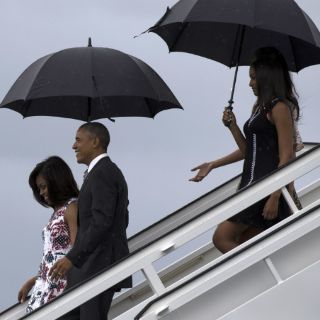Barack Obama llega a Cuba para visita oficial