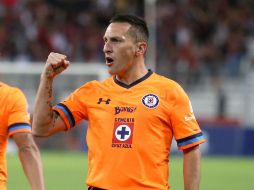 Giménez estaría en duda para el juego del 2 de abril contra el Pachuca. EFE / ARCHIVO