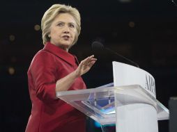 Hillary Clinton promete que invitará a la Casa Blanca al primer ministro israelí. AFP / S. Loeb