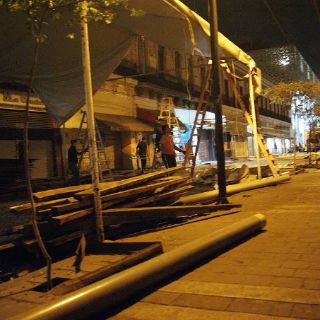 Limpian calles que ocupaban comerciantes del Mercado Corona