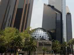 En el arranque de la sesión, en la BMV es operado un volumen 12.3 de millones de títulos. AFP / ARCHIVO