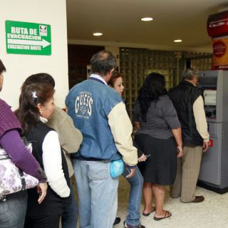 Este miércoles, último día hábil con bancos abiertos