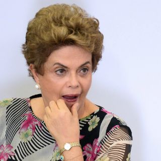 Sólo falta que 'la cuelguen de un farol': Mujica sobre Rousseff