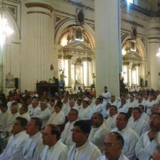 Sacerdotes renuevan votos y Cardenal los llama a la reflexión