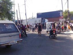 Un camión de la ruta 186 trató de ganarle el paso al tren y dejó lesionadas a 26 personas. TWITTER / @ServandoSE