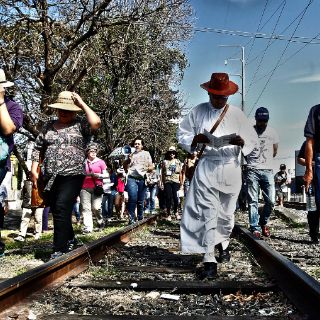 Realizan viacrucis del migrante en Jalisco