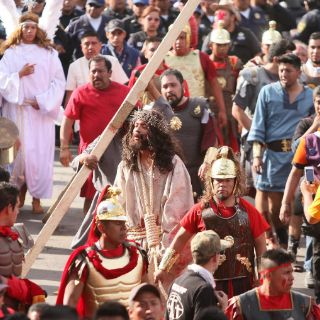 Dos millones de visitantes acudieron al viacrucis de Iztapalapa